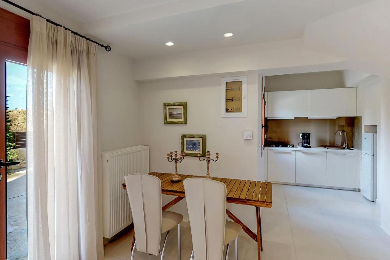 אגיה פלגיה קיתירה Ocean Villas Complex מראה חיצוני תמונה